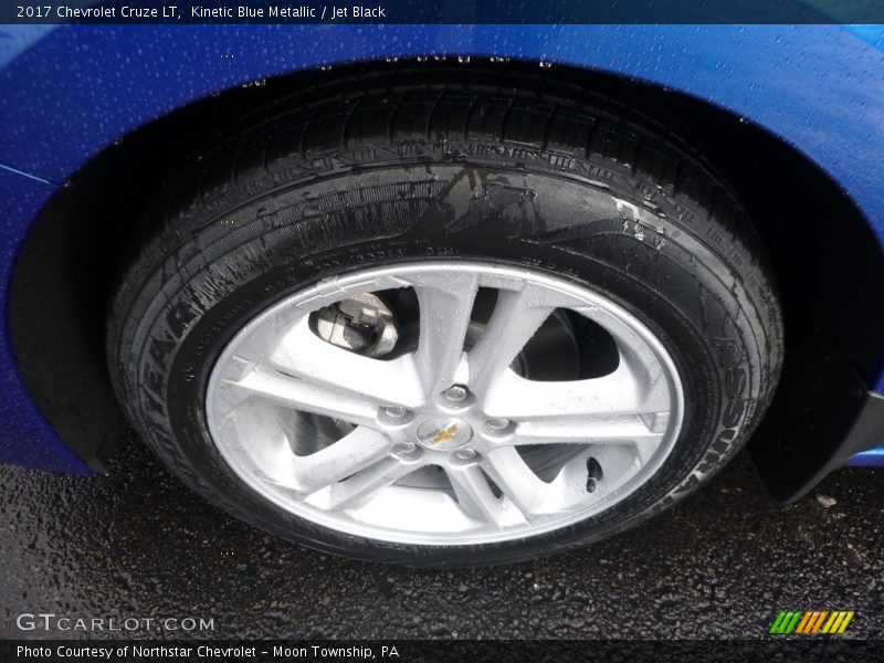 Kinetic Blue Metallic / Jet Black 2017 Chevrolet Cruze LT