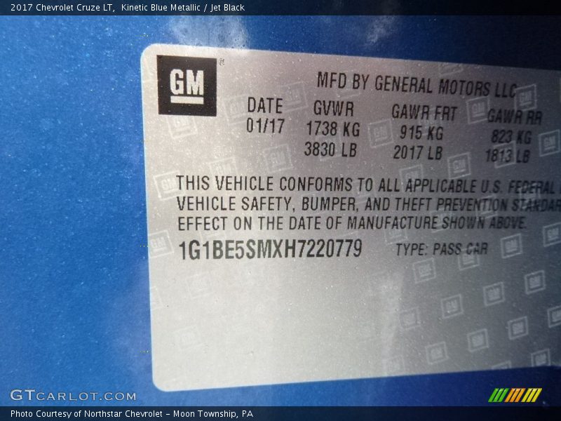 Kinetic Blue Metallic / Jet Black 2017 Chevrolet Cruze LT