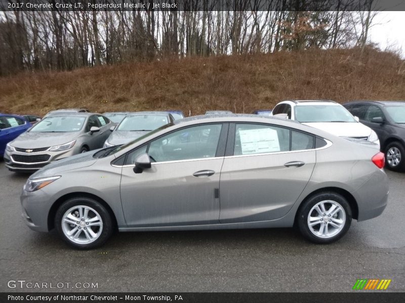 Pepperdust Metallic / Jet Black 2017 Chevrolet Cruze LT