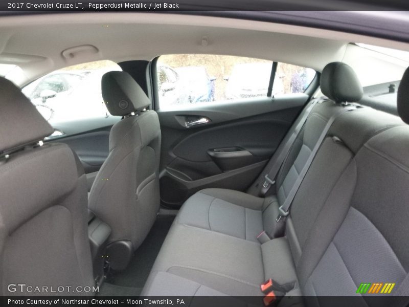 Pepperdust Metallic / Jet Black 2017 Chevrolet Cruze LT