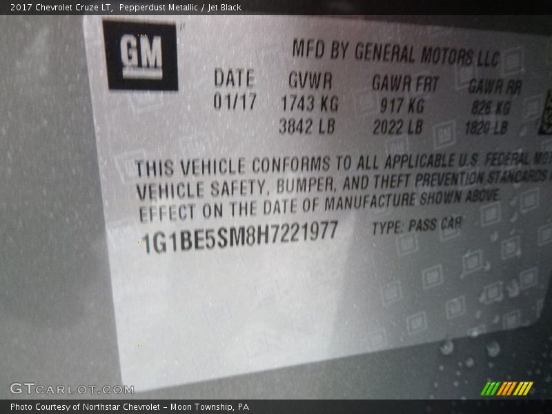 Pepperdust Metallic / Jet Black 2017 Chevrolet Cruze LT