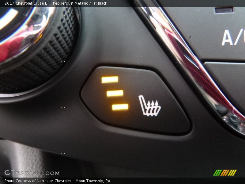 Pepperdust Metallic / Jet Black 2017 Chevrolet Cruze LT