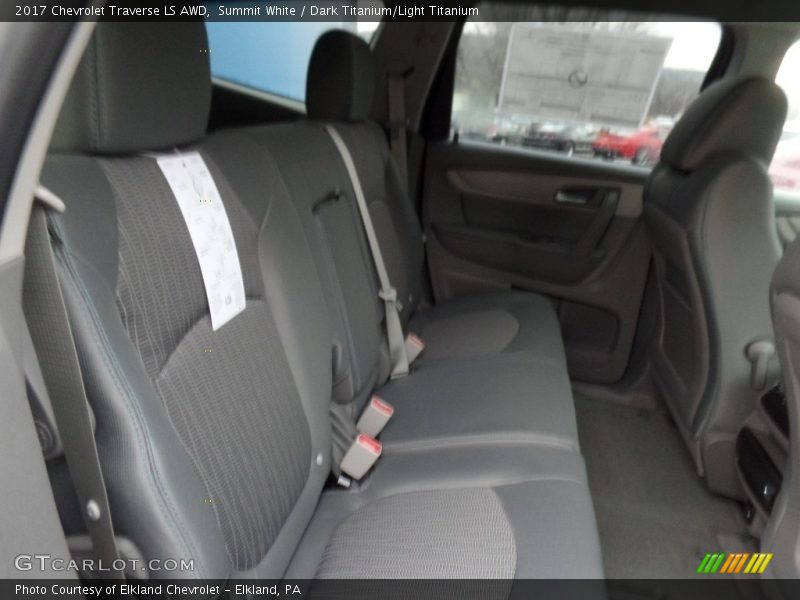 Summit White / Dark Titanium/Light Titanium 2017 Chevrolet Traverse LS AWD