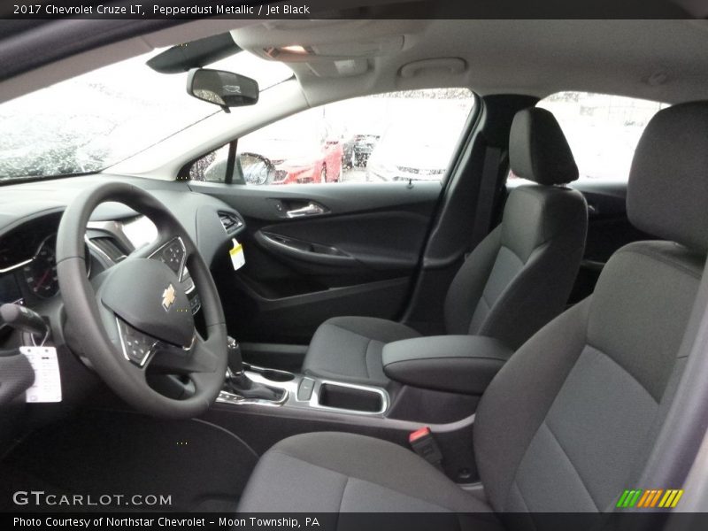 Pepperdust Metallic / Jet Black 2017 Chevrolet Cruze LT