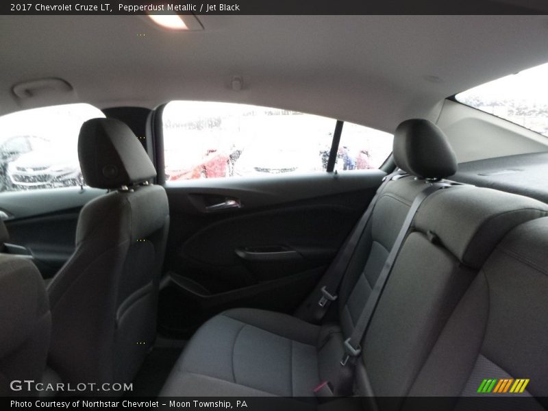 Pepperdust Metallic / Jet Black 2017 Chevrolet Cruze LT