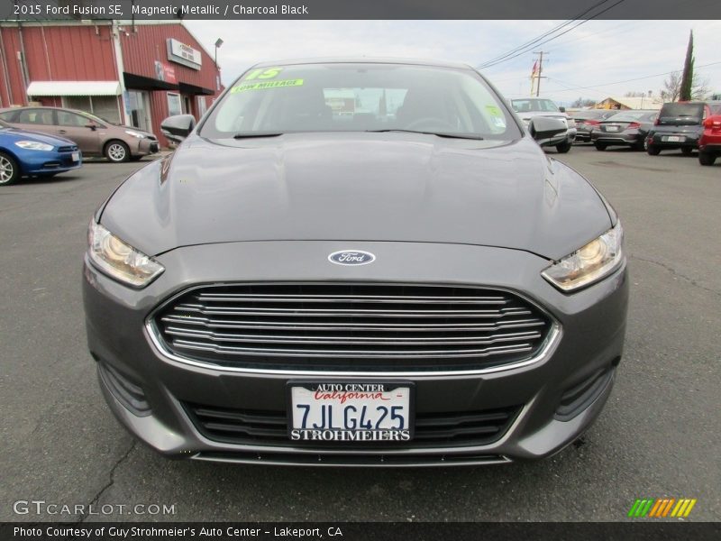Magnetic Metallic / Charcoal Black 2015 Ford Fusion SE