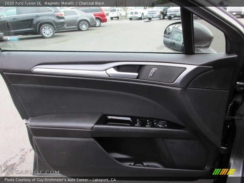 Magnetic Metallic / Charcoal Black 2015 Ford Fusion SE
