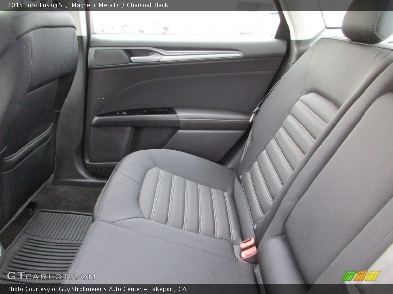 Magnetic Metallic / Charcoal Black 2015 Ford Fusion SE