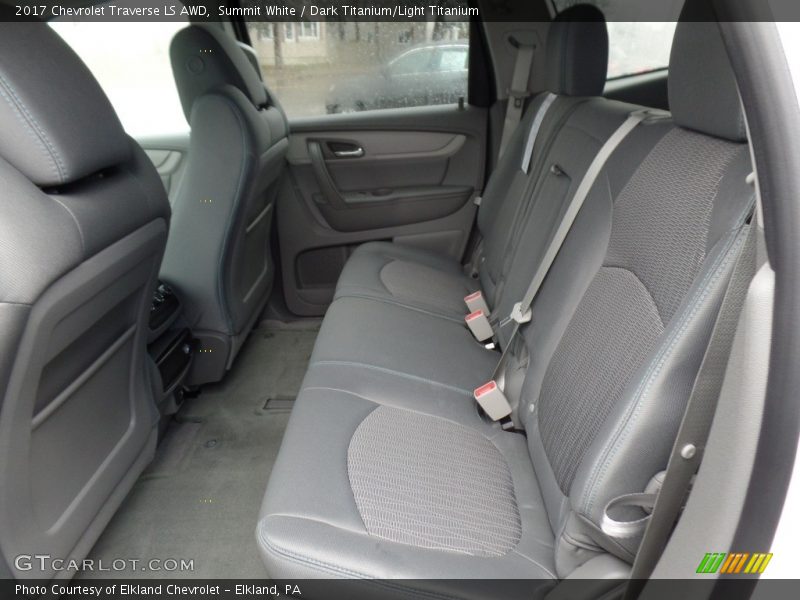 Summit White / Dark Titanium/Light Titanium 2017 Chevrolet Traverse LS AWD