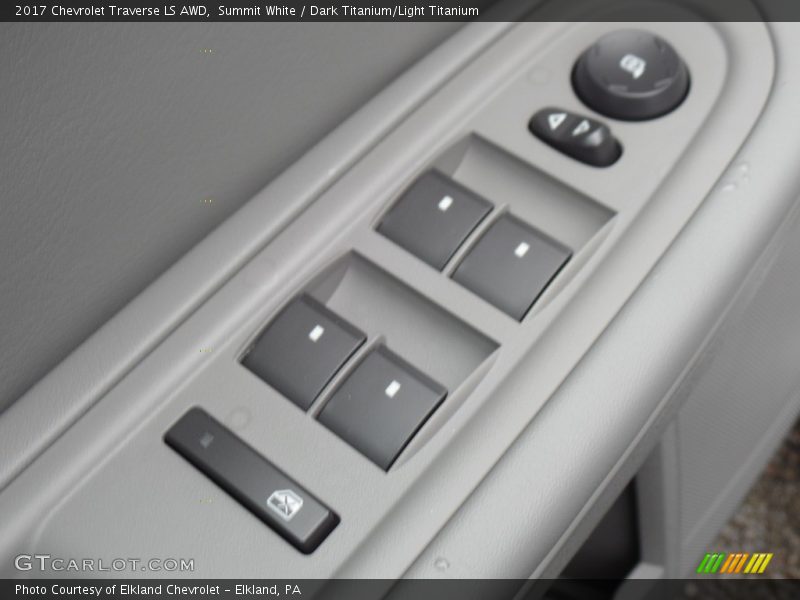 Summit White / Dark Titanium/Light Titanium 2017 Chevrolet Traverse LS AWD