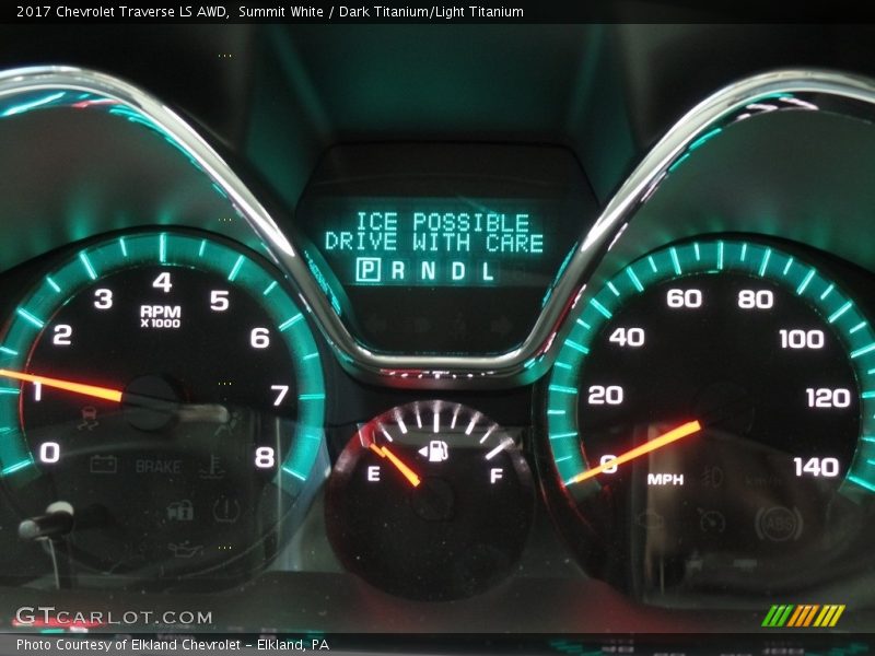 Summit White / Dark Titanium/Light Titanium 2017 Chevrolet Traverse LS AWD