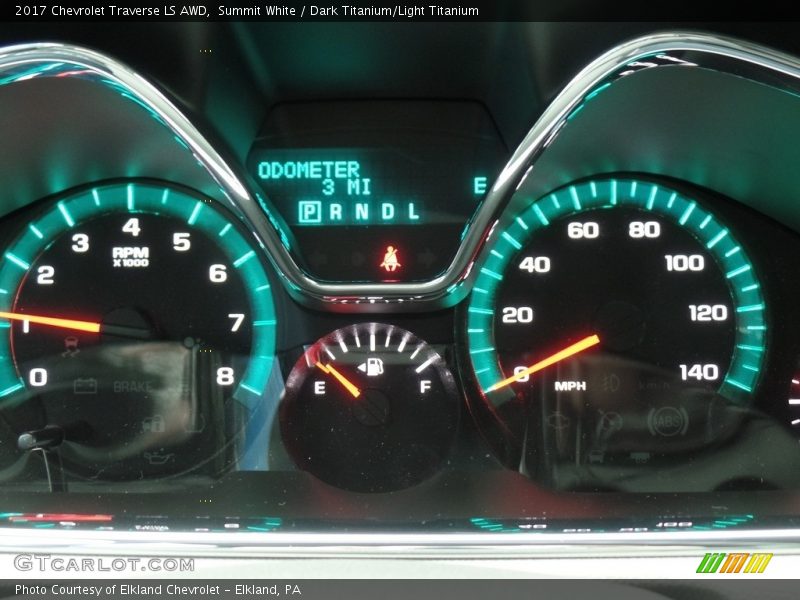 Summit White / Dark Titanium/Light Titanium 2017 Chevrolet Traverse LS AWD