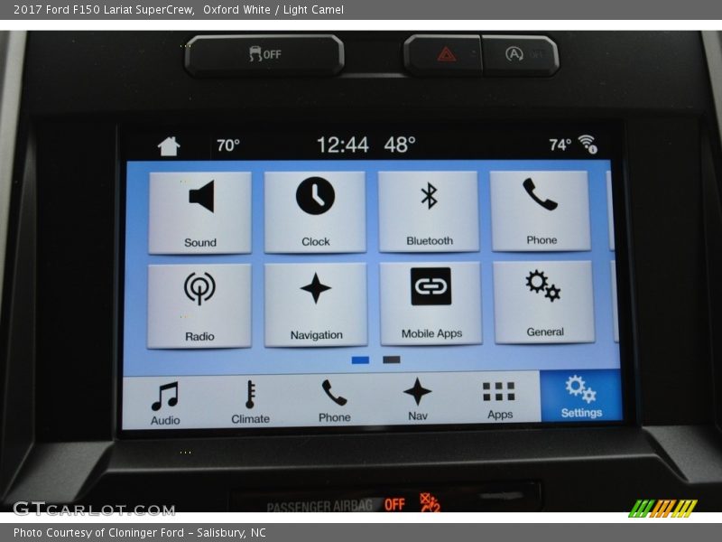 Controls of 2017 F150 Lariat SuperCrew