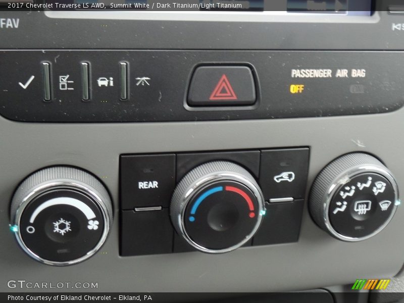 Summit White / Dark Titanium/Light Titanium 2017 Chevrolet Traverse LS AWD