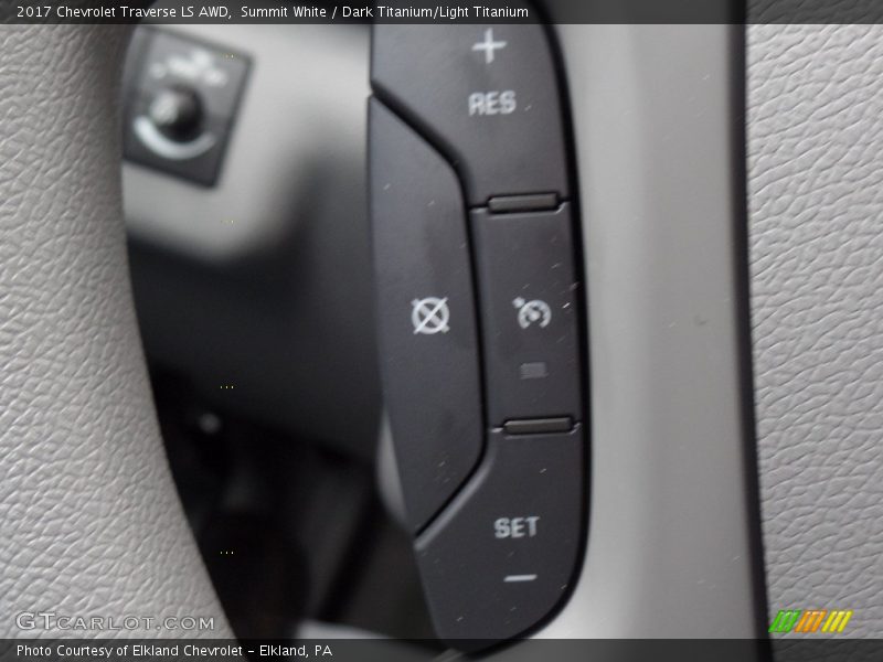 Summit White / Dark Titanium/Light Titanium 2017 Chevrolet Traverse LS AWD