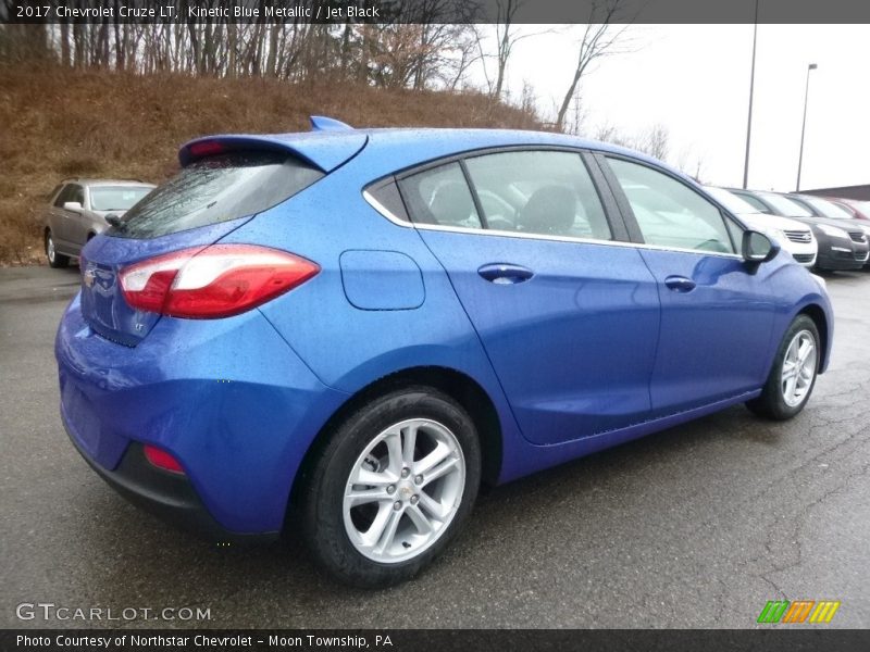 Kinetic Blue Metallic / Jet Black 2017 Chevrolet Cruze LT