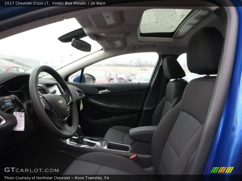 Kinetic Blue Metallic / Jet Black 2017 Chevrolet Cruze LT