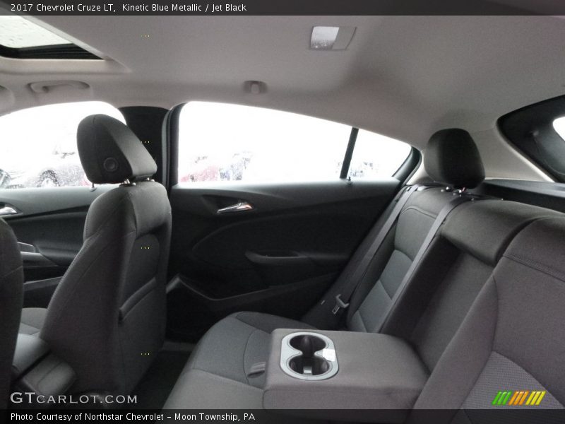 Kinetic Blue Metallic / Jet Black 2017 Chevrolet Cruze LT