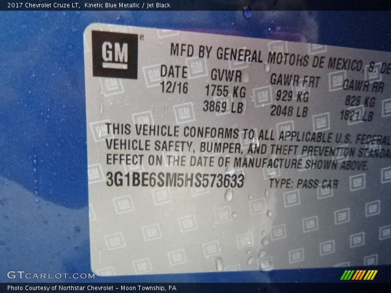 Kinetic Blue Metallic / Jet Black 2017 Chevrolet Cruze LT