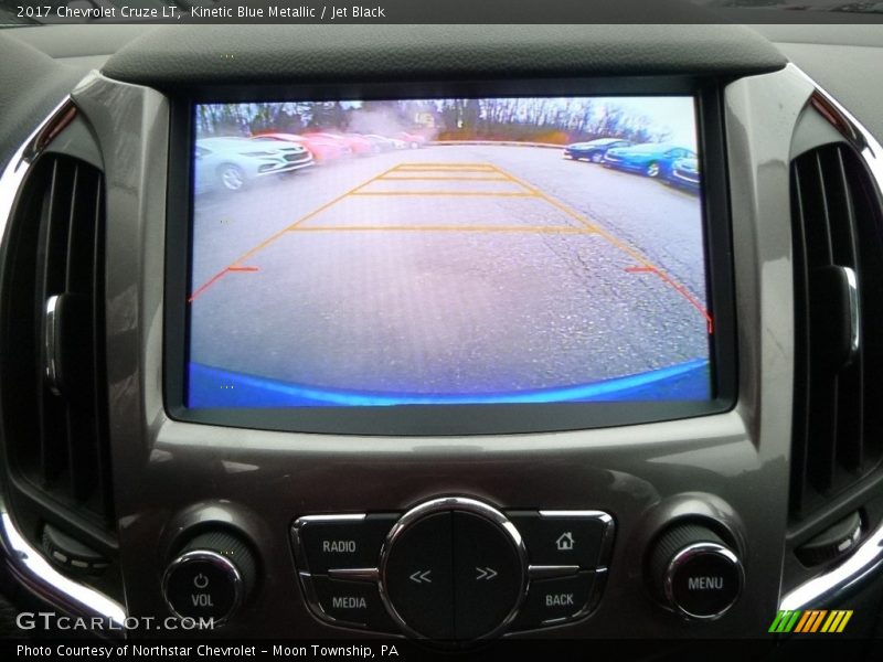 Kinetic Blue Metallic / Jet Black 2017 Chevrolet Cruze LT