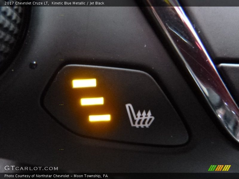 Kinetic Blue Metallic / Jet Black 2017 Chevrolet Cruze LT