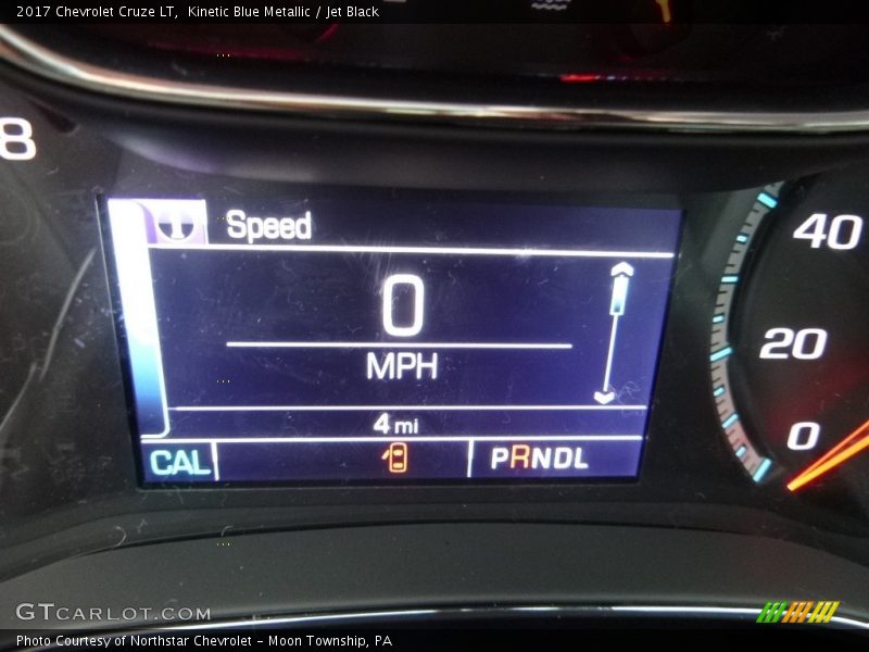 Kinetic Blue Metallic / Jet Black 2017 Chevrolet Cruze LT