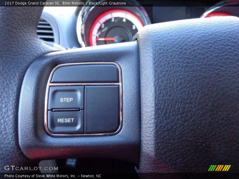 Billet Metallic / Black/Light Graystone 2017 Dodge Grand Caravan SE