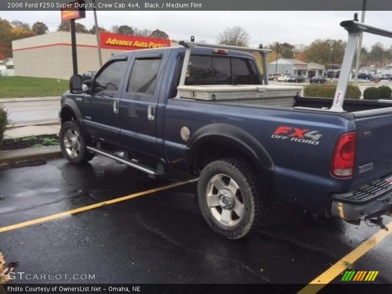 Black / Medium Flint 2006 Ford F250 Super Duty XL Crew Cab 4x4