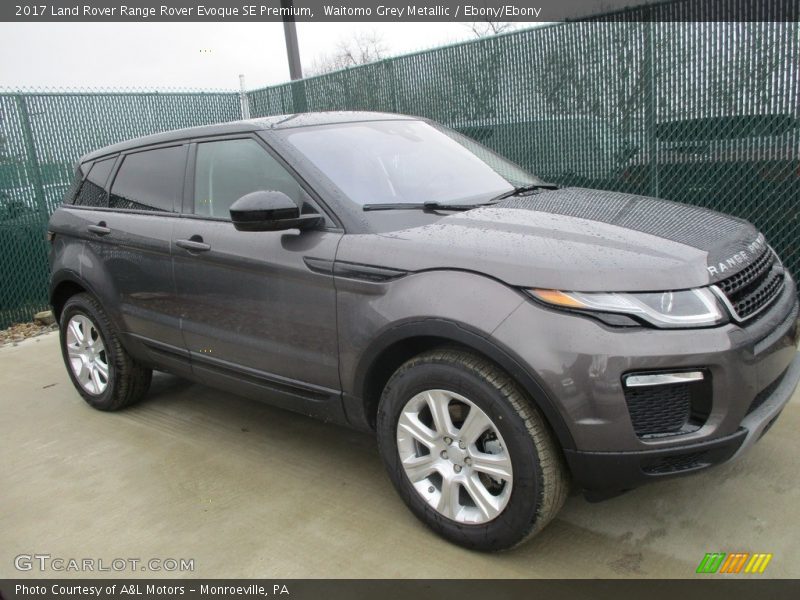 Waitomo Grey Metallic / Ebony/Ebony 2017 Land Rover Range Rover Evoque SE Premium