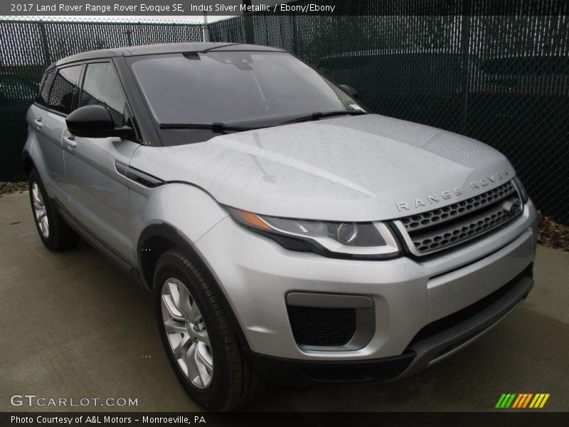 Indus Silver Metallic / Ebony/Ebony 2017 Land Rover Range Rover Evoque SE