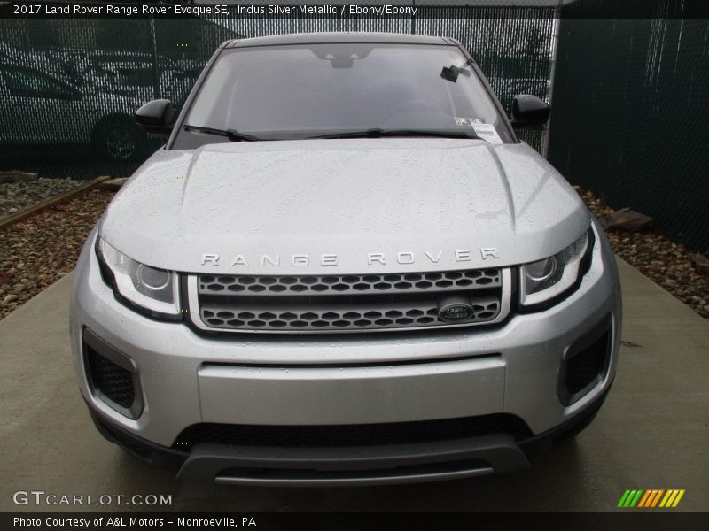 Indus Silver Metallic / Ebony/Ebony 2017 Land Rover Range Rover Evoque SE