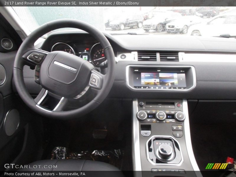 Indus Silver Metallic / Ebony/Ebony 2017 Land Rover Range Rover Evoque SE
