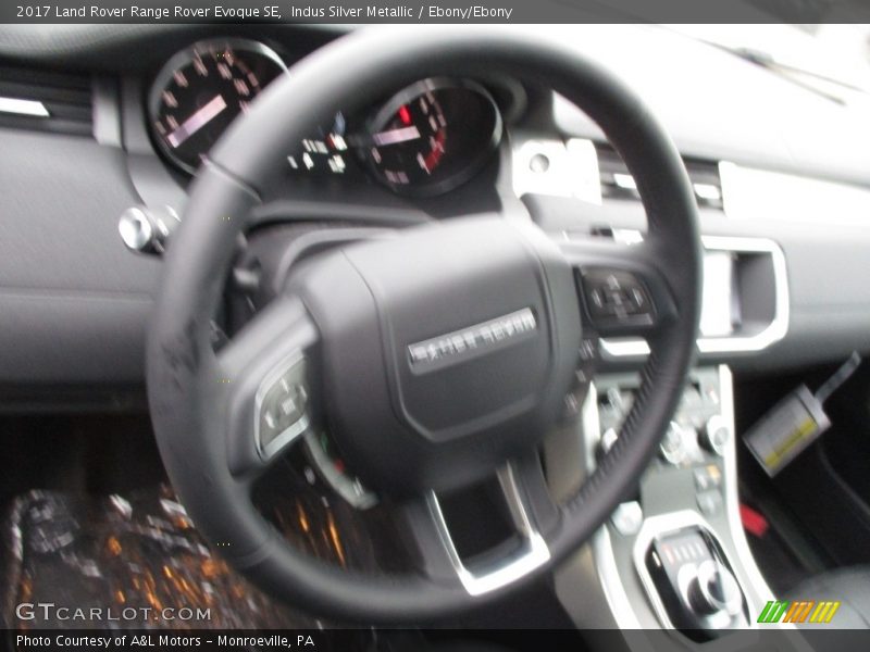 Indus Silver Metallic / Ebony/Ebony 2017 Land Rover Range Rover Evoque SE