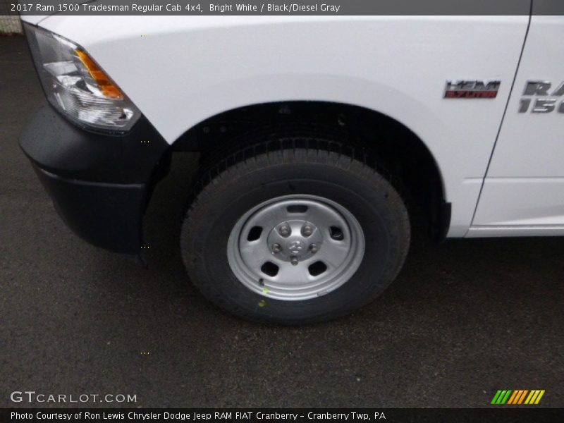 Bright White / Black/Diesel Gray 2017 Ram 1500 Tradesman Regular Cab 4x4