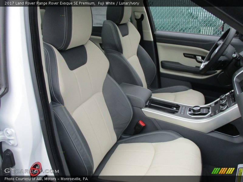  2017 Range Rover Evoque SE Premium Lunar/Ivory Interior