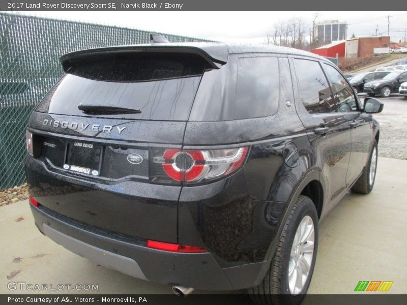 Narvik Black / Ebony 2017 Land Rover Discovery Sport SE