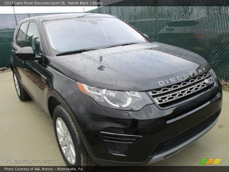 Narvik Black / Ebony 2017 Land Rover Discovery Sport SE