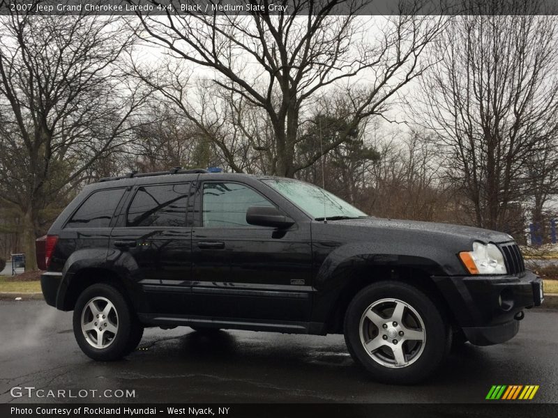 Black / Medium Slate Gray 2007 Jeep Grand Cherokee Laredo 4x4