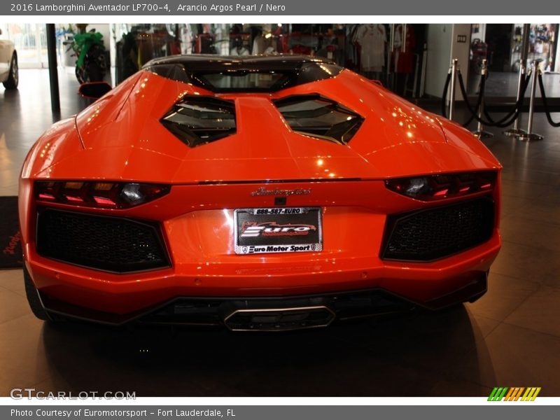 Arancio Argos Pearl / Nero 2016 Lamborghini Aventador LP700-4