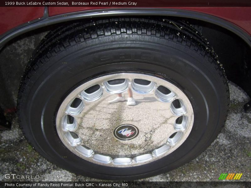 Bordeaux Red Pearl / Medium Gray 1999 Buick LeSabre Custom Sedan