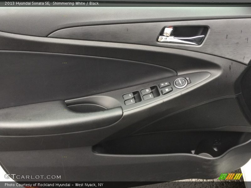 Shimmering White / Black 2013 Hyundai Sonata SE