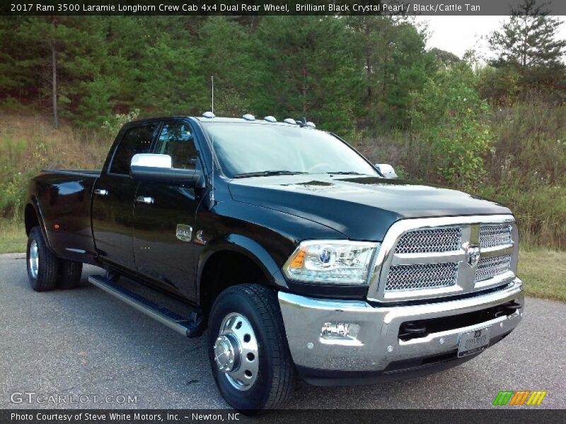 Front 3/4 View of 2017 3500 Laramie Longhorn Crew Cab 4x4 Dual Rear Wheel