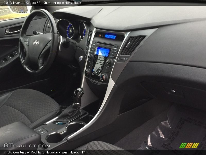 Shimmering White / Black 2013 Hyundai Sonata SE