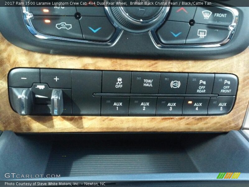 Controls of 2017 3500 Laramie Longhorn Crew Cab 4x4 Dual Rear Wheel