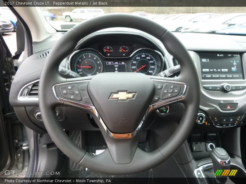 Pepperdust Metallic / Jet Black 2017 Chevrolet Cruze LT