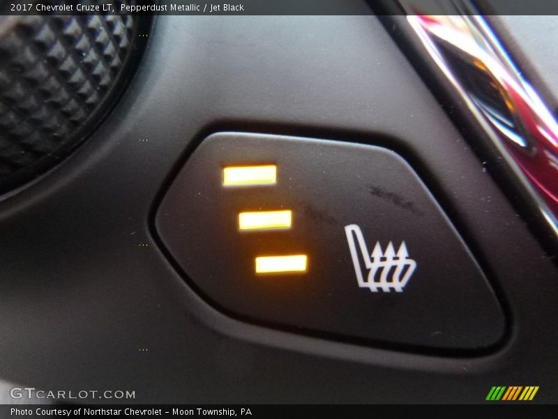 Pepperdust Metallic / Jet Black 2017 Chevrolet Cruze LT