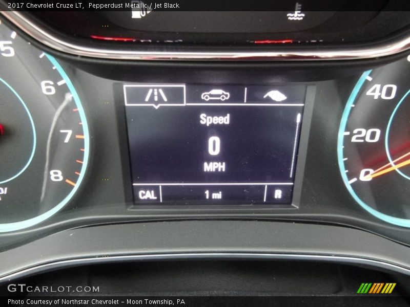 Pepperdust Metallic / Jet Black 2017 Chevrolet Cruze LT