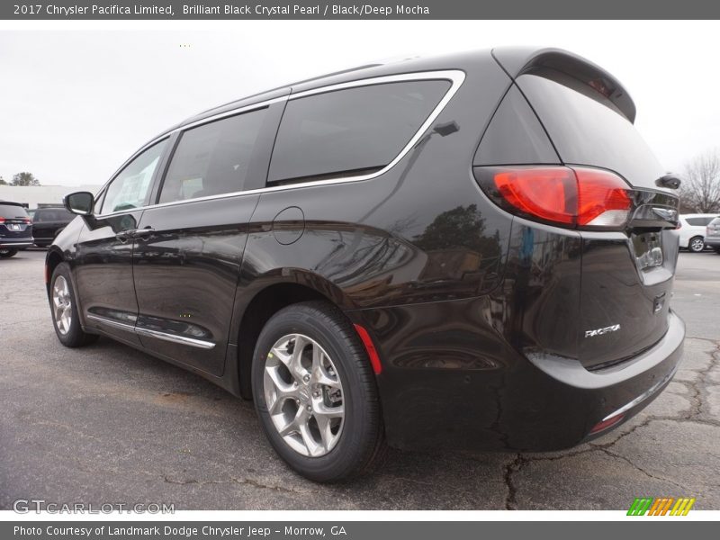 Brilliant Black Crystal Pearl / Black/Deep Mocha 2017 Chrysler Pacifica Limited