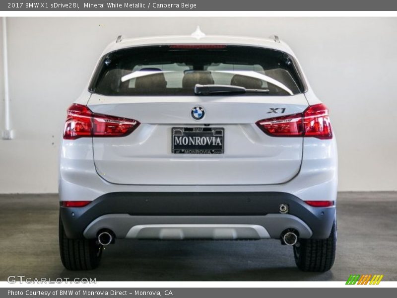 Mineral White Metallic / Canberra Beige 2017 BMW X1 sDrive28i