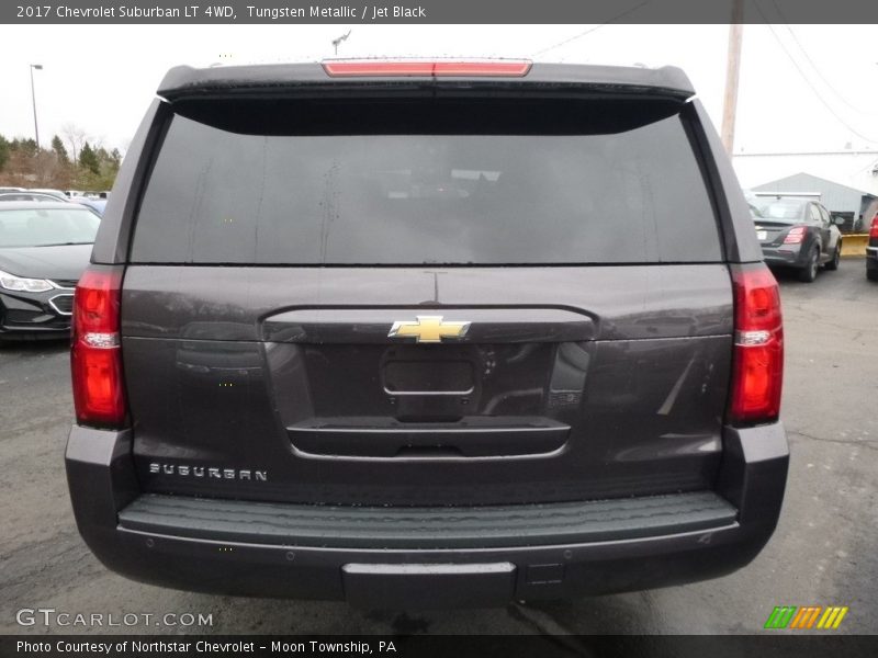 Tungsten Metallic / Jet Black 2017 Chevrolet Suburban LT 4WD